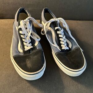 Mens Vans Sneakers- size 9 - 2 toned blue with white stripes